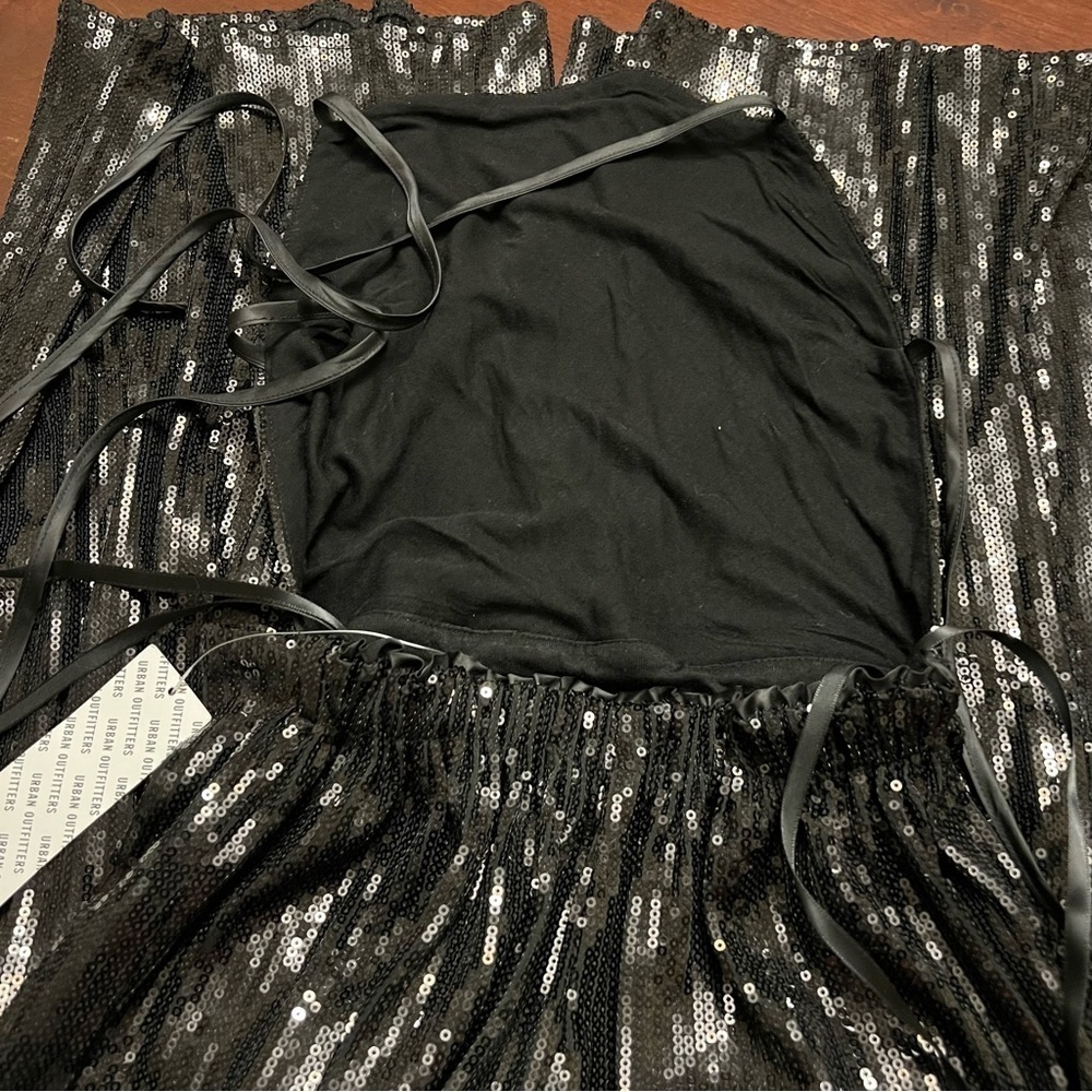 Urban Outfitters UO Elwood Sequin Backless Halter Jumpsuit black XS NWT - Picture 12 of 16